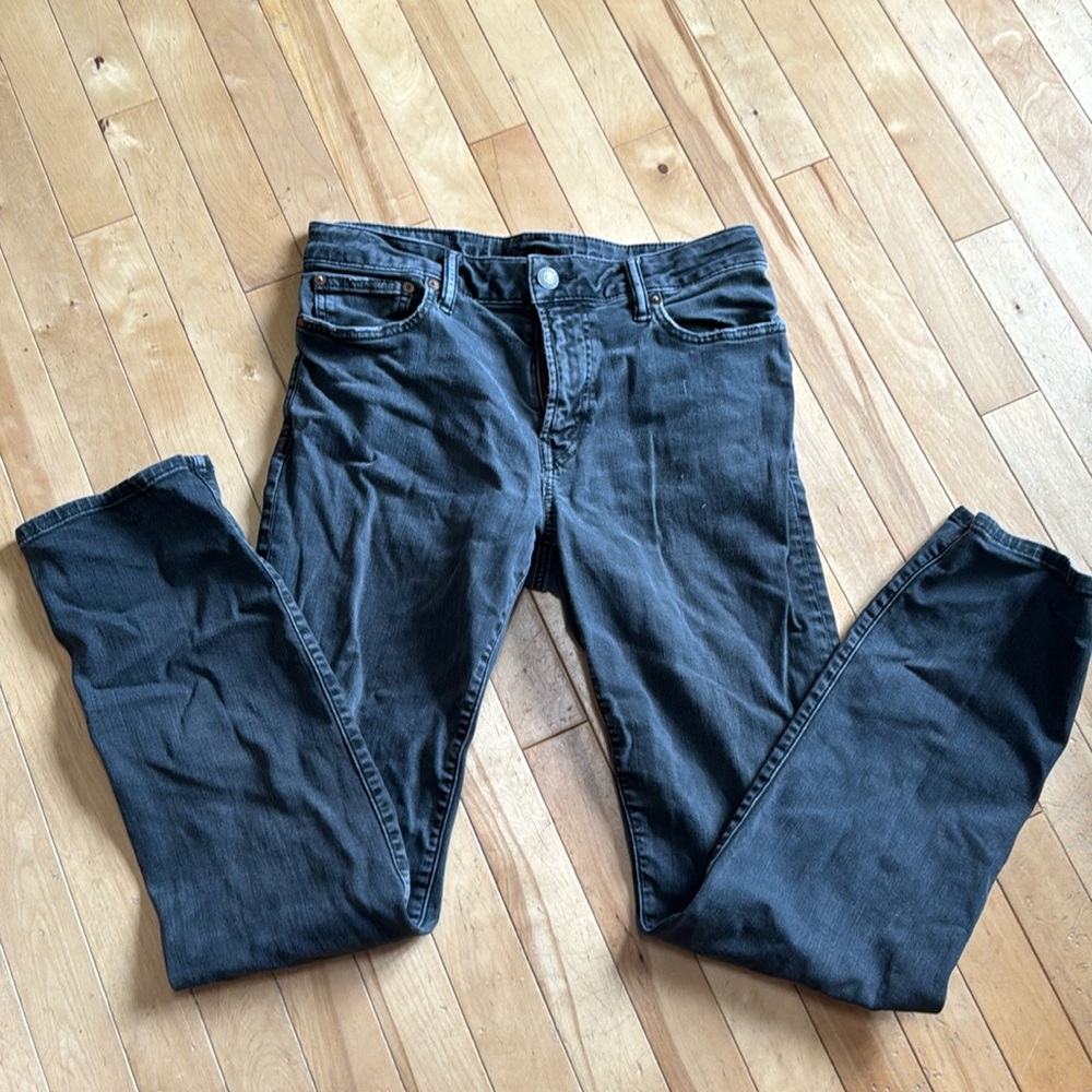 American Eagle grey jeans